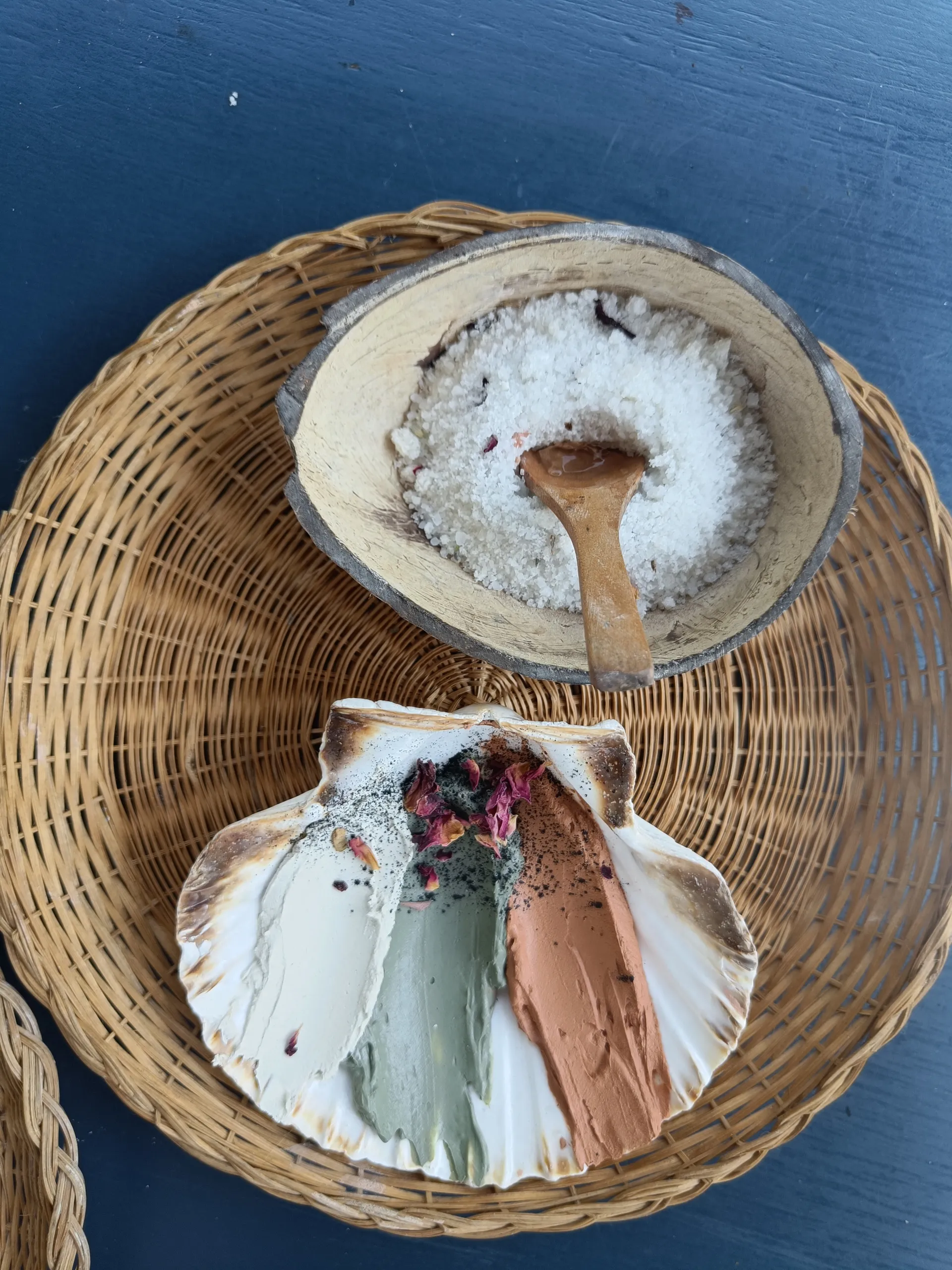 Body Pamper Platter: Salt, Clay and Oil